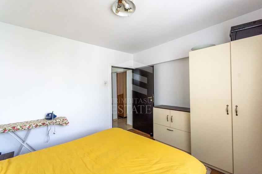 Apartament cu 4 camere decomandat, mobilat în Pantelimon