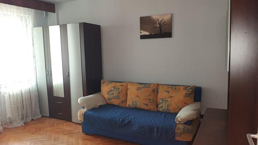 Garsonieră decomandată în Tudor