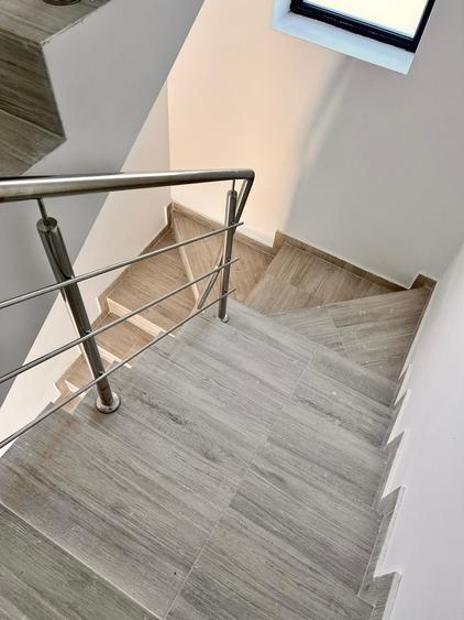 Casă cu 4 camere cu Teren 225 Mp în Periș