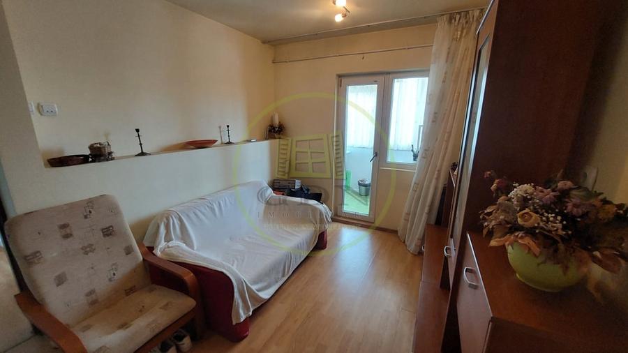 Apartament cu 2 camere decomandat în Cornitoiu