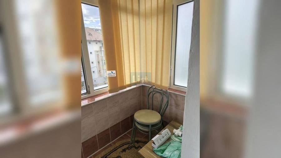 Apartament cu 3 camere decomandat în Obcini