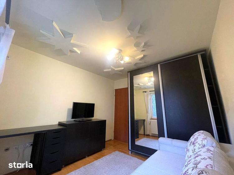 Apartament cu 3 camere, mobilat în Tei