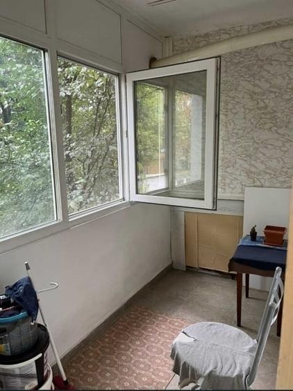 Garsonieră decomandată în Podul de Fier