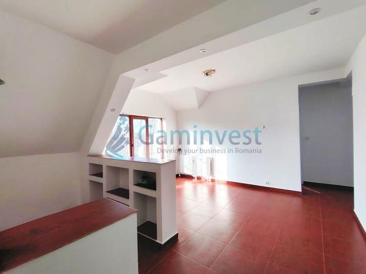 Apartament cu 3 camere decomandat în Vest