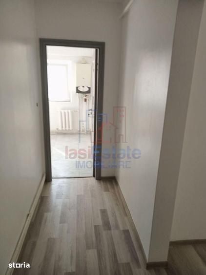 Apartament cu 2 camere decomandat în Mircea cel Bătrân