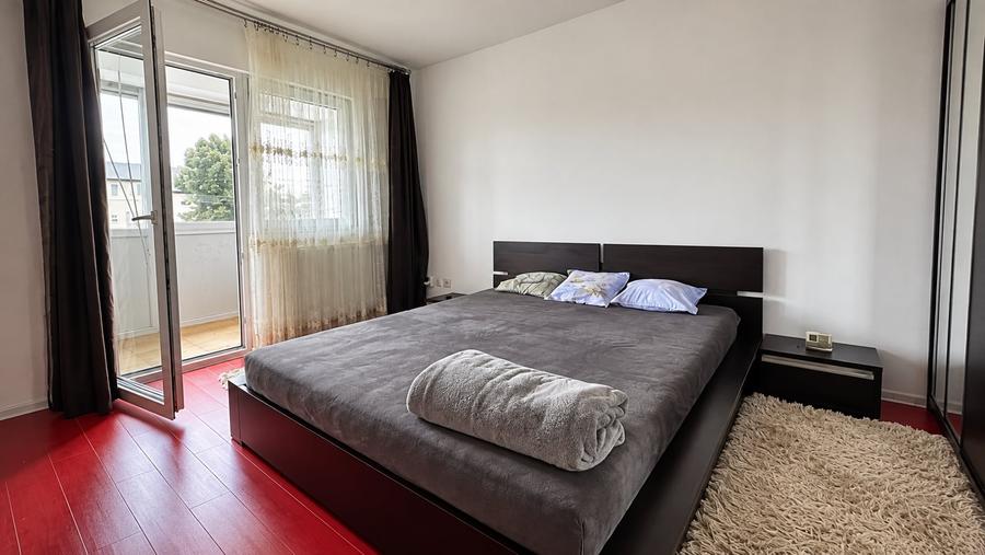 Apartament cu 2 camere semidecomandat în Girocului