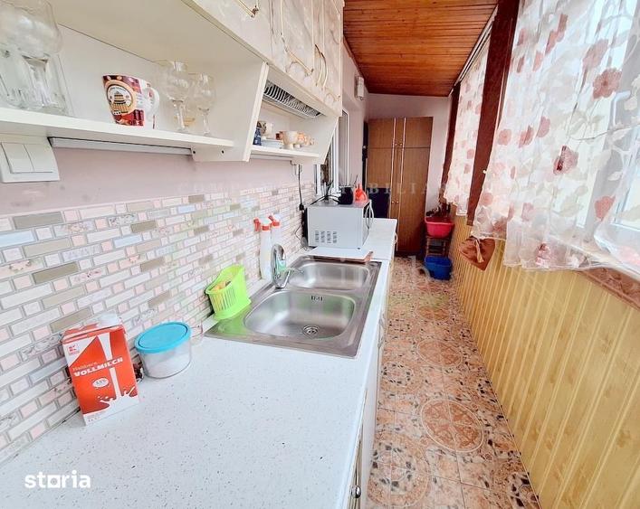 Apartament cu 2 camere semidecomandat, mobilat în Nord