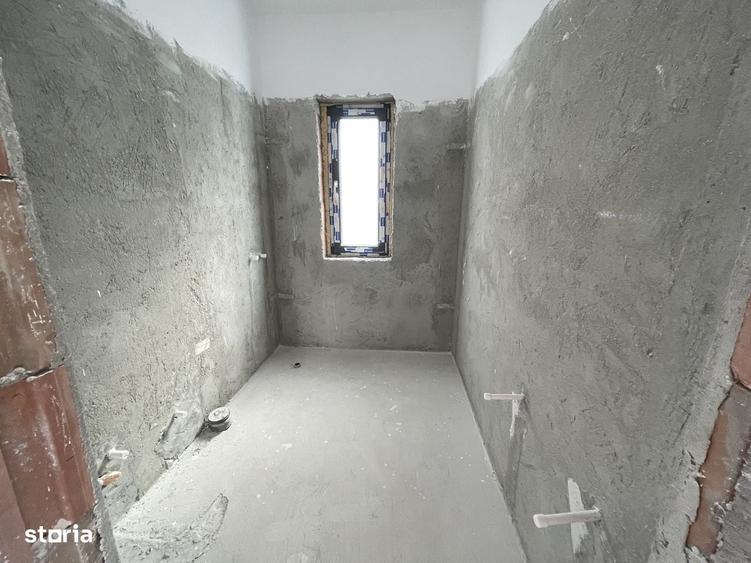 Casă cu 4 camere cu Teren 340 Mp în Clinceni