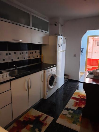 Apartament cu 2 camere decomandat în Mihai Bravu