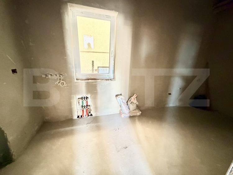 Duplex cu 4 camere cu Teren 250 Mp în Cetate