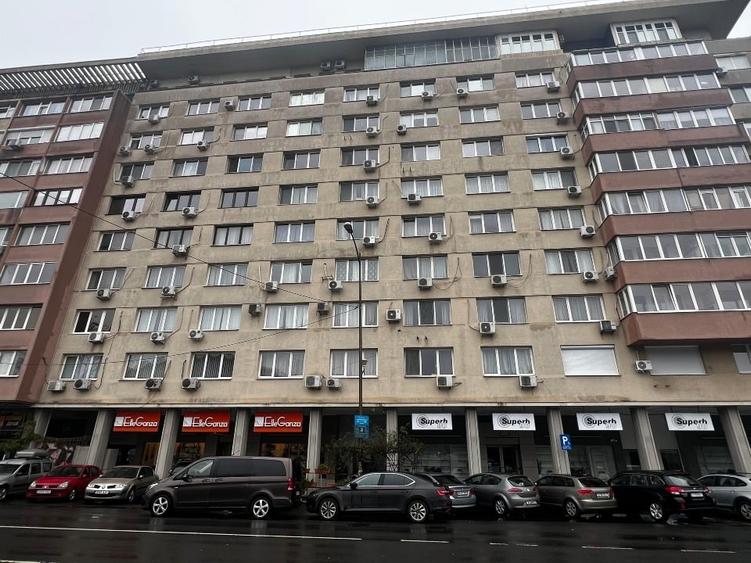 Birou, de 44 mp, în Cișmigiu