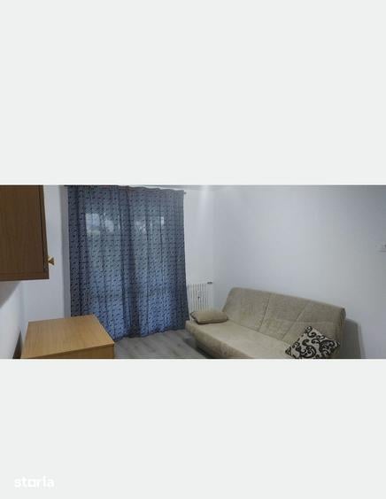 Titan , doua camere langa metrou - 6