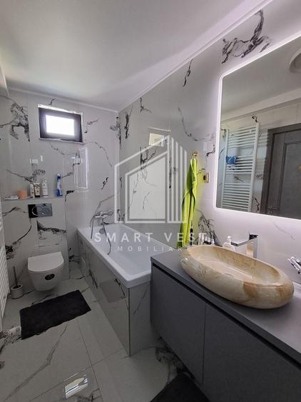 Apartament cu 3 camere decomandat, mobilat în Central