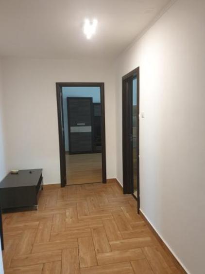Apartament cu 2 camere decomandat, mobilat în Vatra Luminoasă