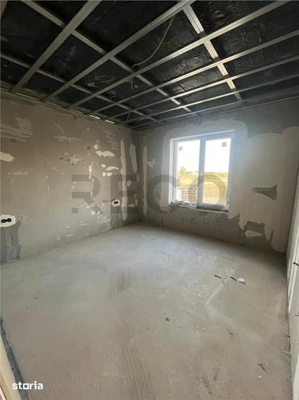 Casă cu 3 camere cu Teren 500 Mp în Sânmartin