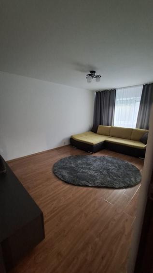 Apartament cu 2 camere decomandat, mobilat în Apărătorii Patriei