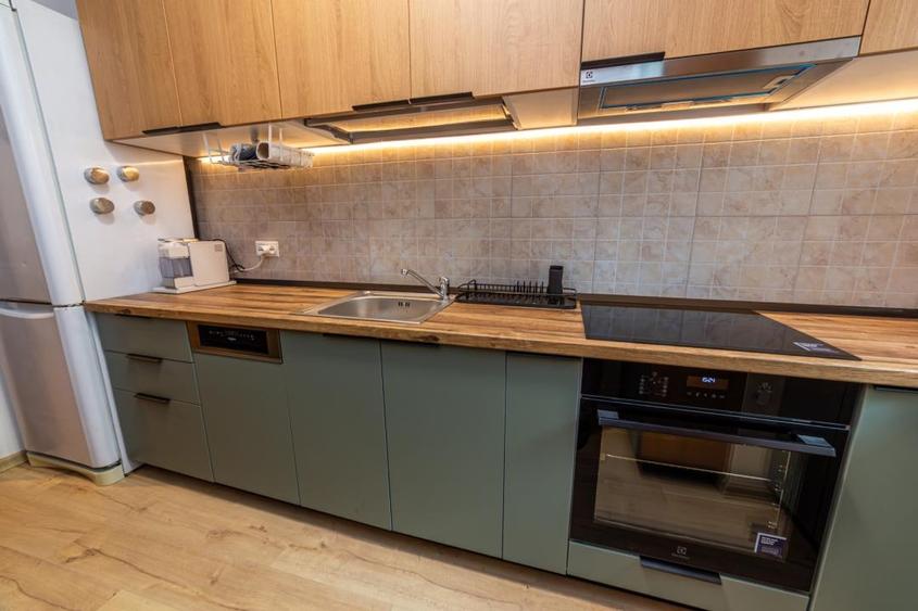 Apartament cu 2 camere decomandat, mobilat în Jiului