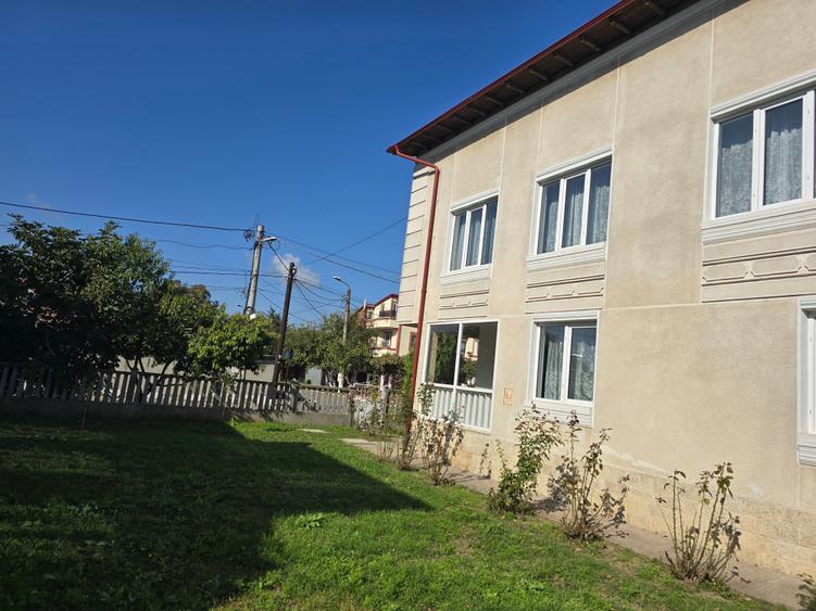 Casă individuală cu 8 camere cu Canalizare în Eforie Nord