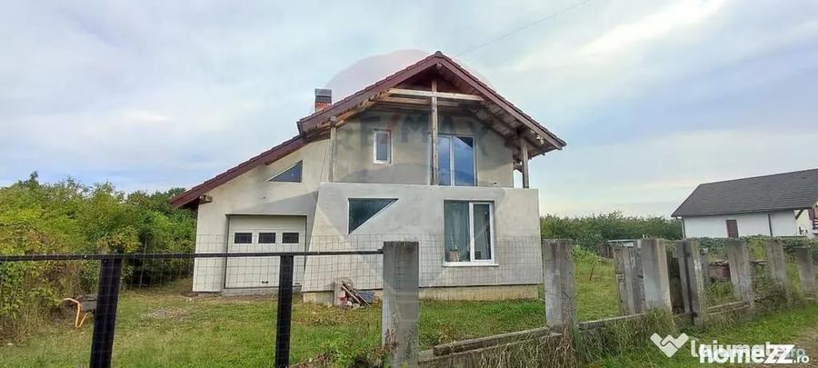 Casă cu 5 camere cu Teren 966 Mp în Tăuții-Măgherăuș