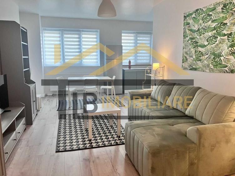 Apartament cu 2 camere semidecomandat în Tudor