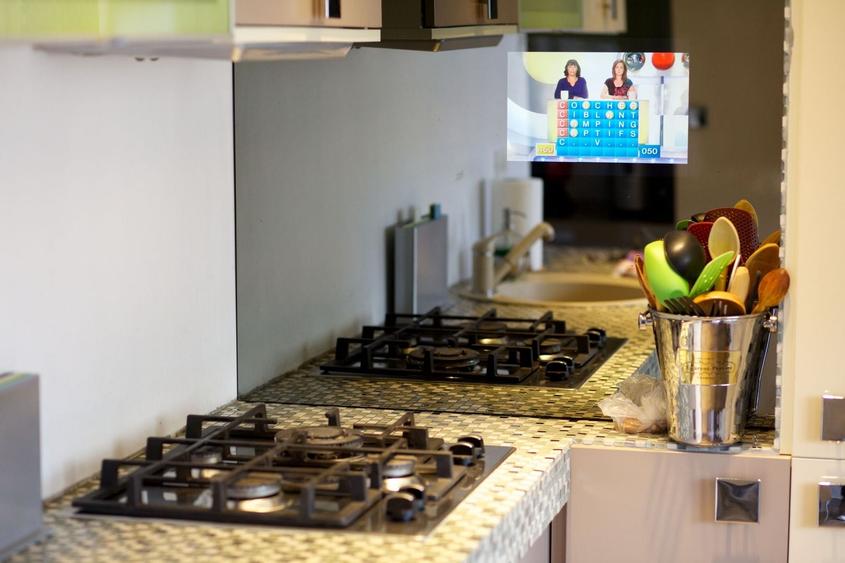 Apartament cu 5 camere decomandat, mobilat în Central