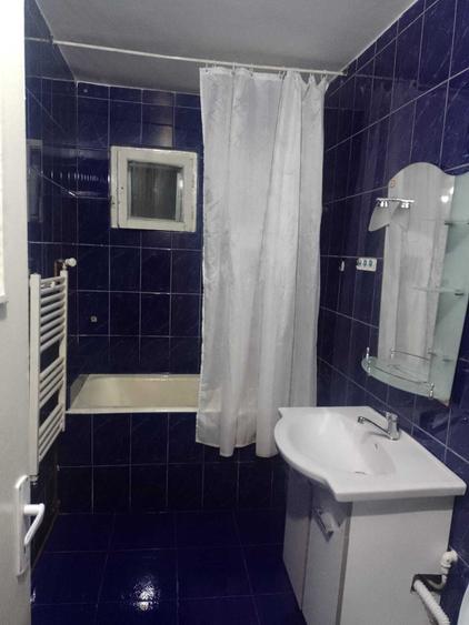 Apartament cu 2 camere semidecomandat în Cetate