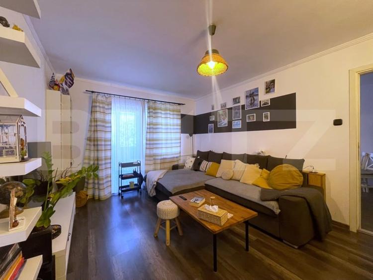 Apartament cu 3 camere semidecomandat, mobilat în Grigorescu