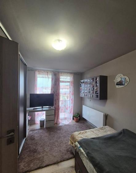 Duplex cu 4 camere cu Canalizare în Florești