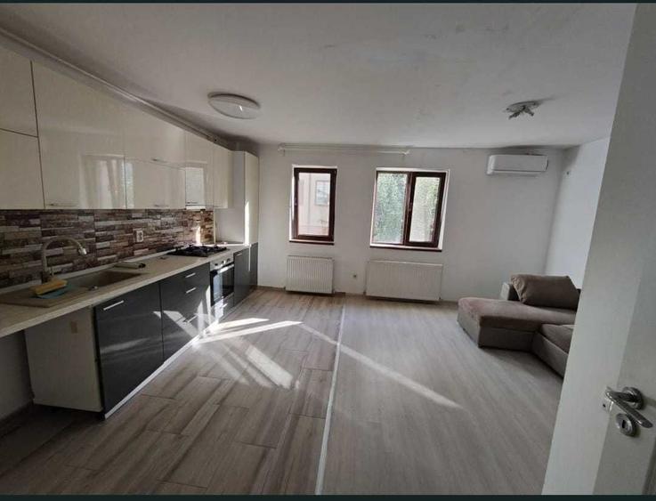 Apartament 3 camere + loc de parcare , Apartament Dobroesti Decomandat cu vedere la gradina, Parter din 2+1 - 6