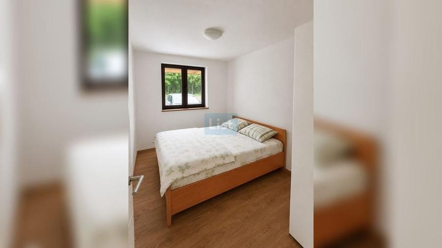 Casă cu 6 camere cu Garaj în Iacobești