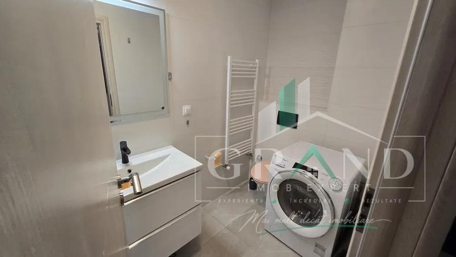 Apartament Renovat | 3 Camere | Etaj 1 | Parcare Subterana | Strada Traian - 7