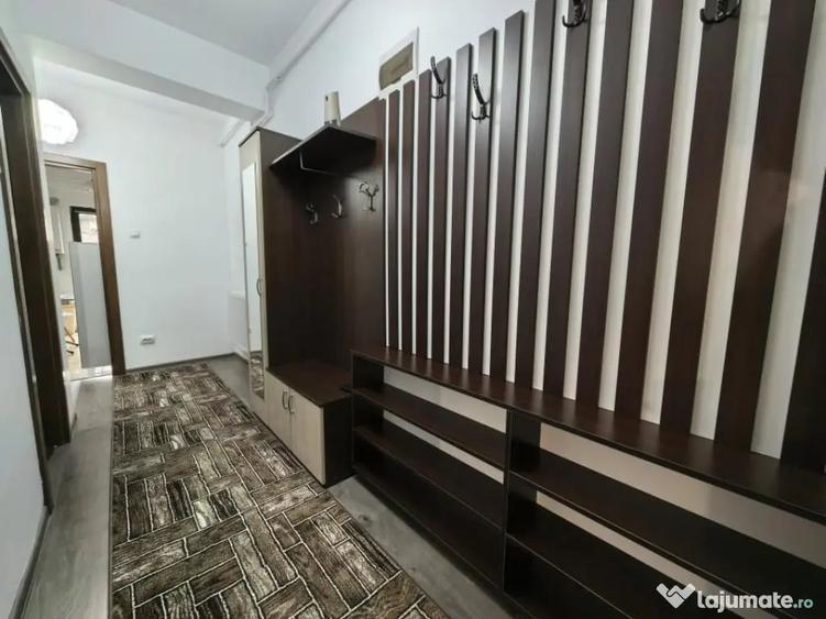 Apartament cu 3 camere decomandat în Lunca Cetățuii