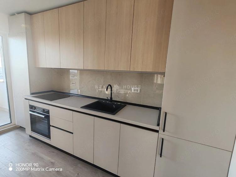 Apartament cu 3 camere decomandat în Parcul Carol