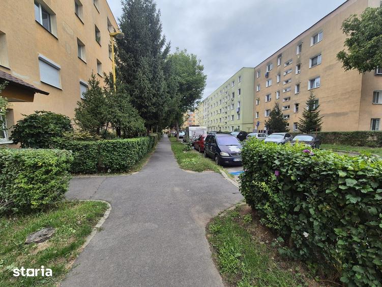 Chirie 2 Camere semidecomandat zona Florilor Str Violetelor etaj 1 - 9