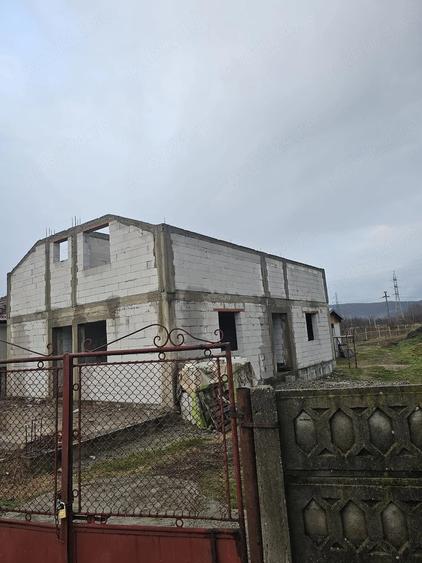 Casă cu Teren 18 Mp în Sântămăria-Orlea