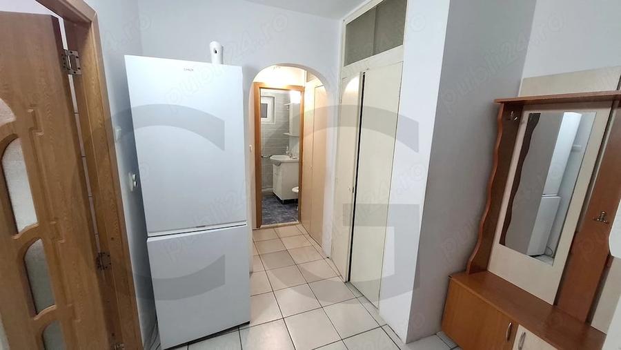 Apartament cu 2 camere decomandat în Micro 21