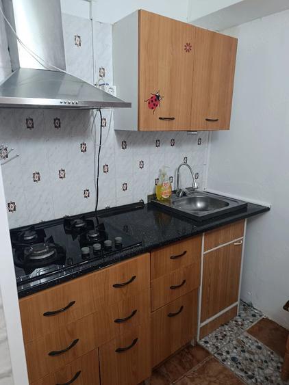 Garsonieră decomandată în Ghirodei