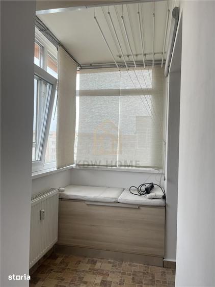 Apartament cu 3 camere decomandat în Tei