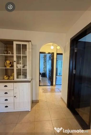 Apartament cu 3 camere decomandat în Obcini