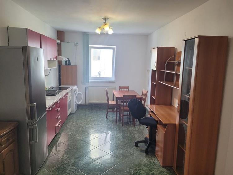 Apartament cu 2 camere decomandat în Dosu Bricii