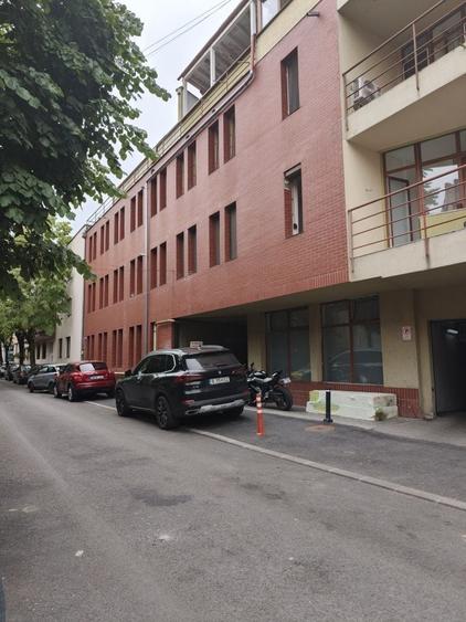Apartament cu 2 camere decomandat în Ultracentral