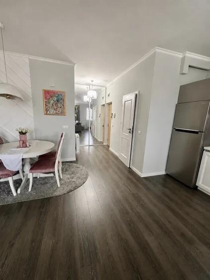 Apartament cu 2 camere semidecomandat în Florești