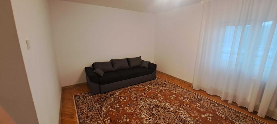 Apartament cu 2 camere decomandat în Exterior Vest
