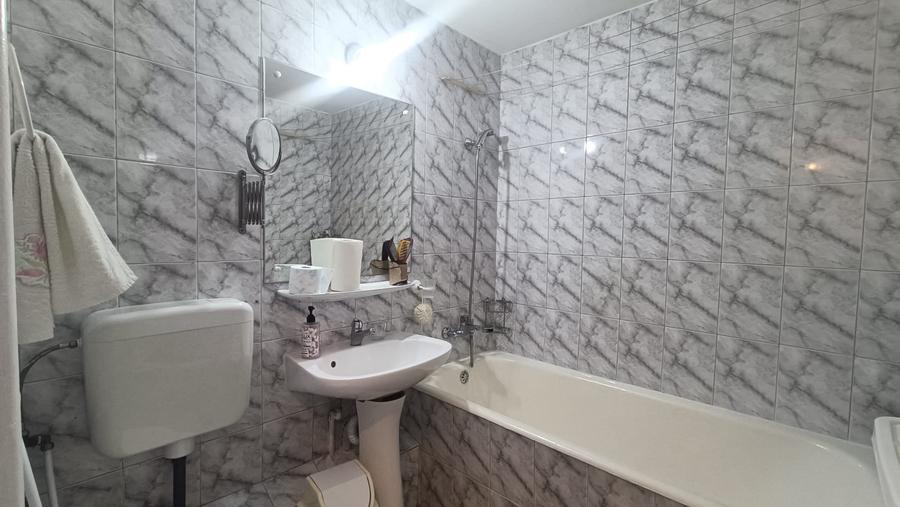 Apartament cu 2 camere decomandat în Iancului