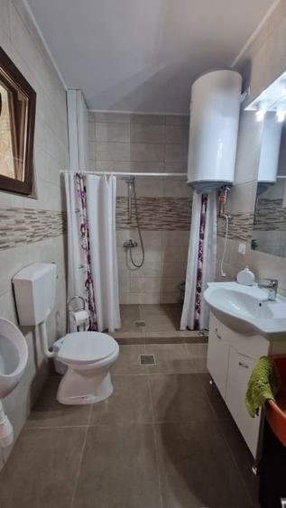 Casă individuală cu 4 camere cu Garaj în Călan