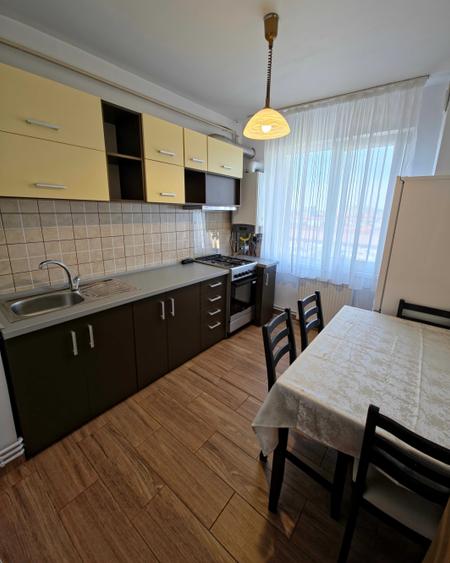 Apartament cu 2 camere decomandat în Circumvalațiunii