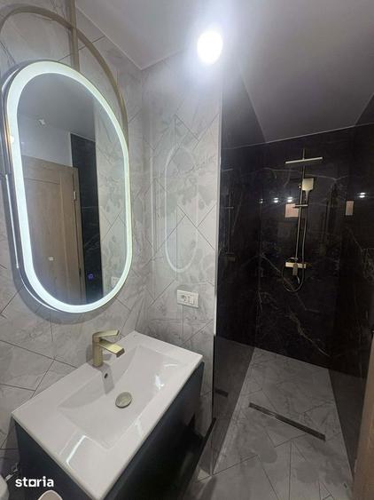 Apartament cu 3 camere decomandat în Astra