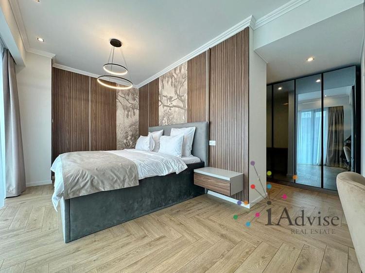 Apartament cu 3 camere decomandat, mobilat în Central
