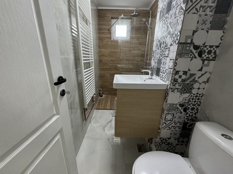 Apartament cu 2 camere decomandat în Complex Studențesc