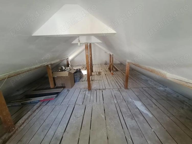 Casă cu 3 camere cu Teren 200 Mp în Central